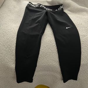 Women’s black Nike pro workout, leggings, size small